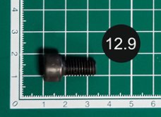 Винт с цилиндрической головкой и внутренним шестигранником М 8х16 класс прочности 12.9 СтройКреп (DIN912)