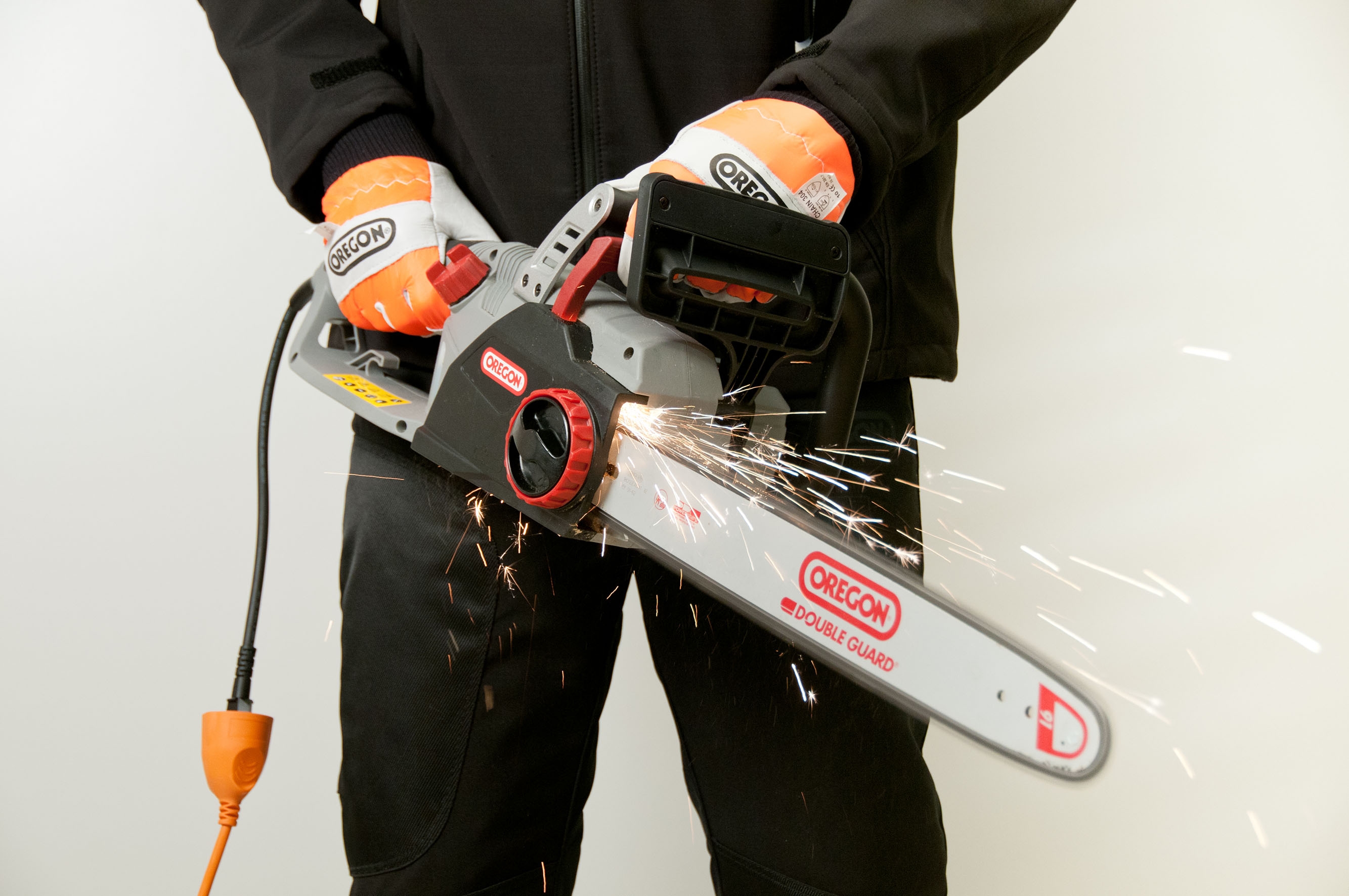 тормоз цепи хускварна 340. кожух защитный пилы crown. натяжитель цепи макита uc3520a. шина пилы daewoo 0,325. защита для пилы цепной.