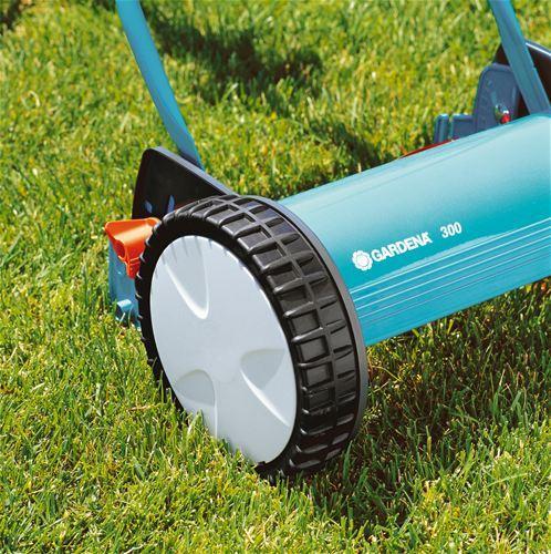 Газонокосилка механическая Gardena 300 04020-20.000.00 Газонокосилка механическая Gardena 300 04020-20.000.00