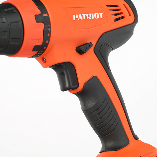 Шуруповерт аккумуляторный PATRIOT BR 180 180301450 Шуруповерт аккумуляторный PATRIOT BR 180 180301450