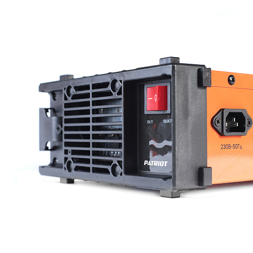 Устройство зарядное Patriot BCI-300D 650301953 Устройство зарядное Patriot BCI-300D 650301953