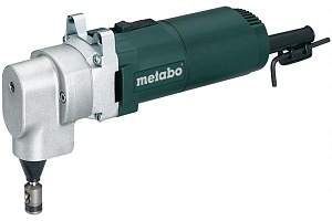 Ножницы электрические вырубные Metabo Kn 6875 (606875000) Ножницы электрические вырубные Metabo Kn 6875 (606875000)