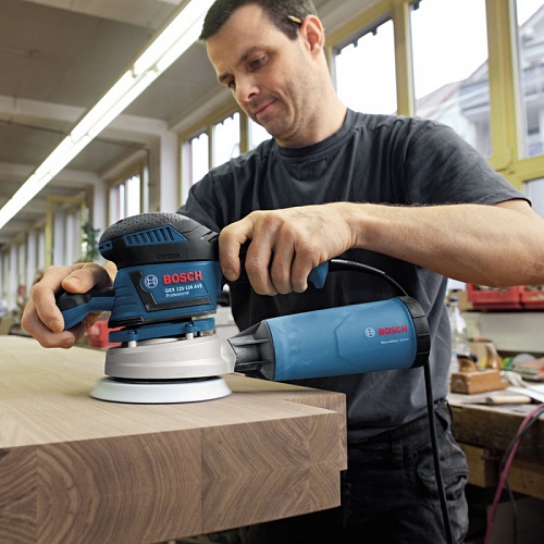 Шлифмашина эксцентриковая BOSCH GEX 125-150 AVE (0.601.37B.102) Шлифмашина эксцентриковая BOSCH GEX 125-150 AVE (0.601.37B.102)